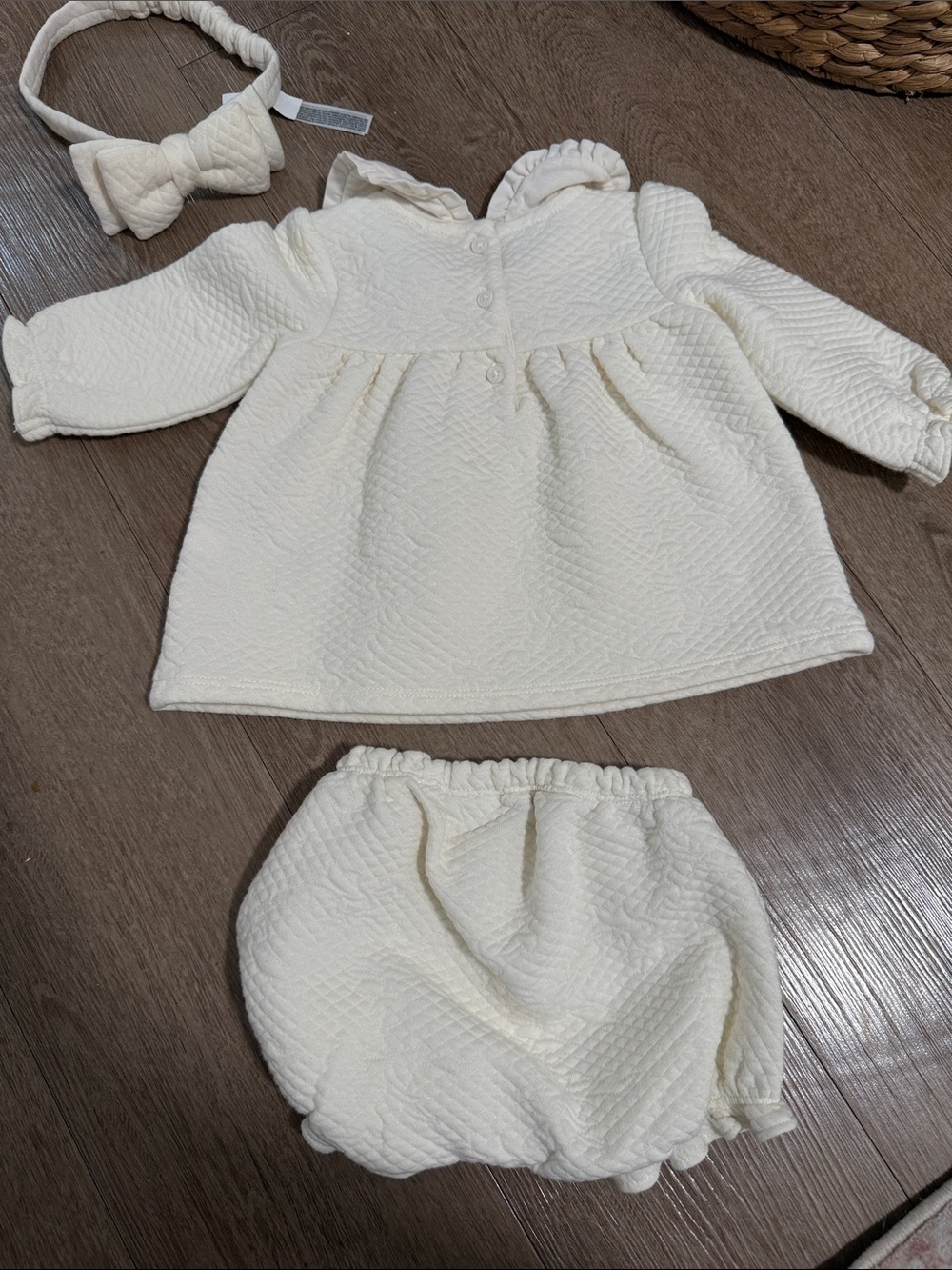 Janie and Jack Cream Quilted Top, Bloomers & Bow Headband - Picture 4 of 4